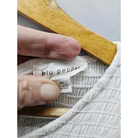 Blu Pepper White Smocked Tiered Short Sleeve Dress Womens Medium - Picture 4 of 5